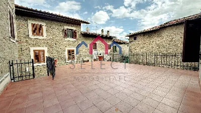 Casa Indipendente a Villa Basilica