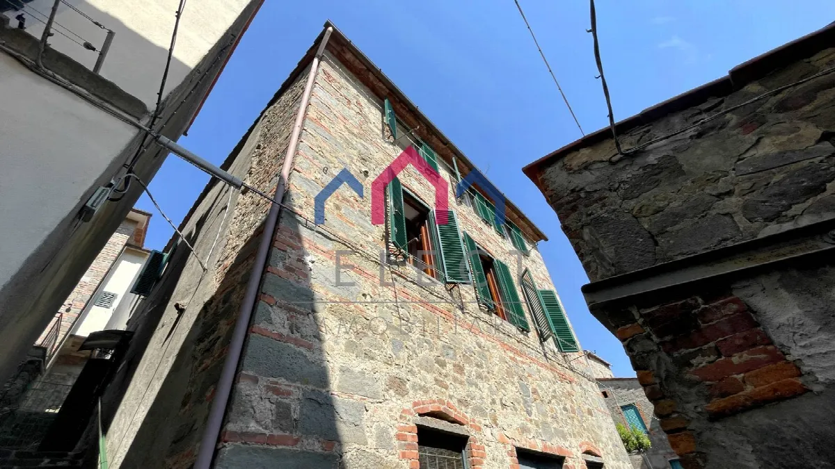 Casa Indipendente in vendita a Villa Basilica - foto 2