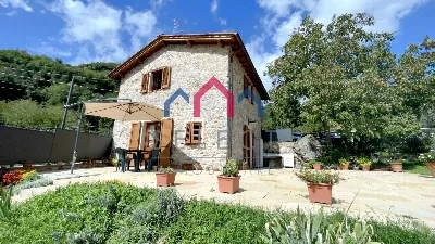 Rustico/Casale in vendita a Pescaglia - foto 2