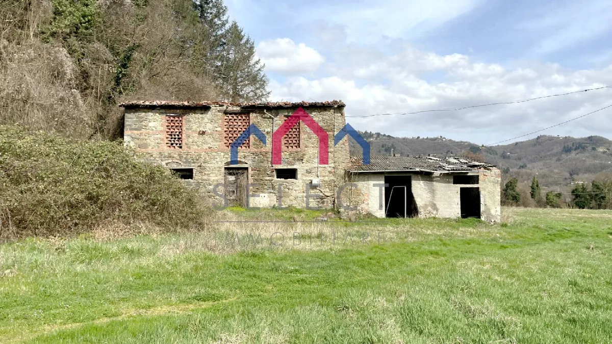 Rustico/Casale in vendita a Castiglione di Garfagnana - foto 4