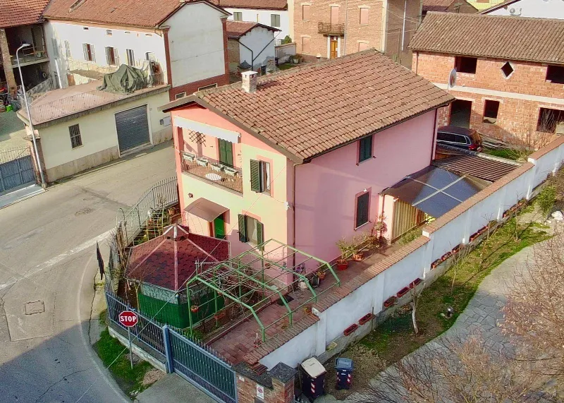 Villa in vendita a Castellazzo Bormida - foto 1