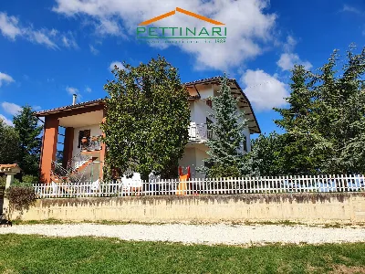 Rustico/Casale in vendita a Treia - foto 1