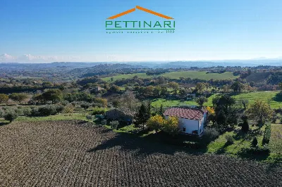 Rustico/Casale in vendita a Treia - foto 3