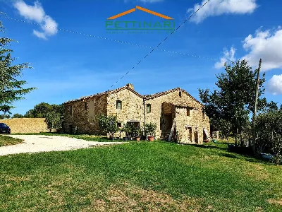 Rustico/Casale in vendita a Treia - foto 4