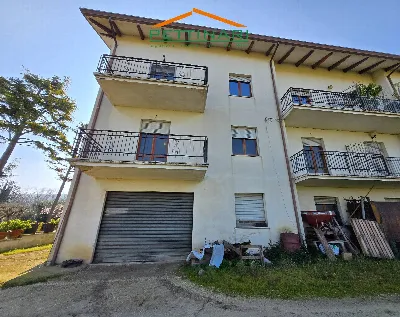 Rustico/Casale in vendita a Potenza Picena - foto 3
