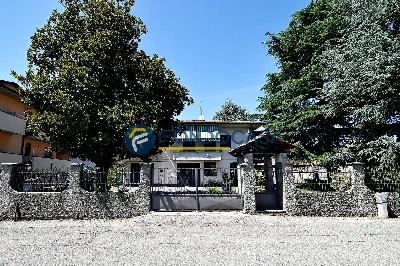 Villa in vendita a Corte Palasio - foto 1
