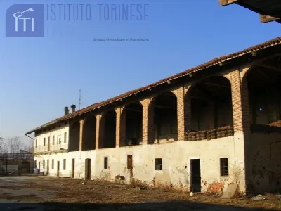 Rustico/Casale in vendita a Tronzano Verce... - foto 4