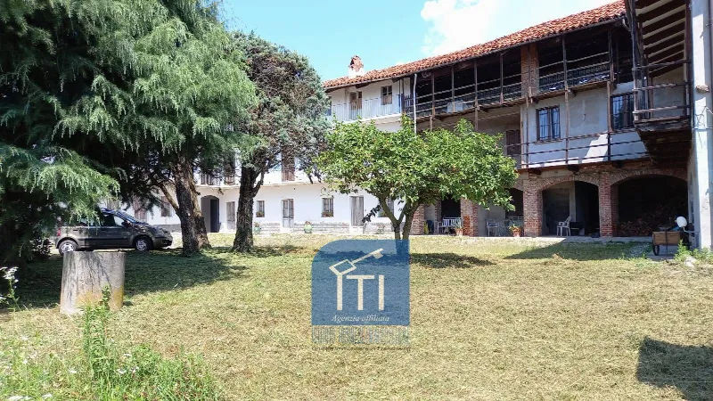 Rustico/Casale in vendita a Castellamonte - foto 1