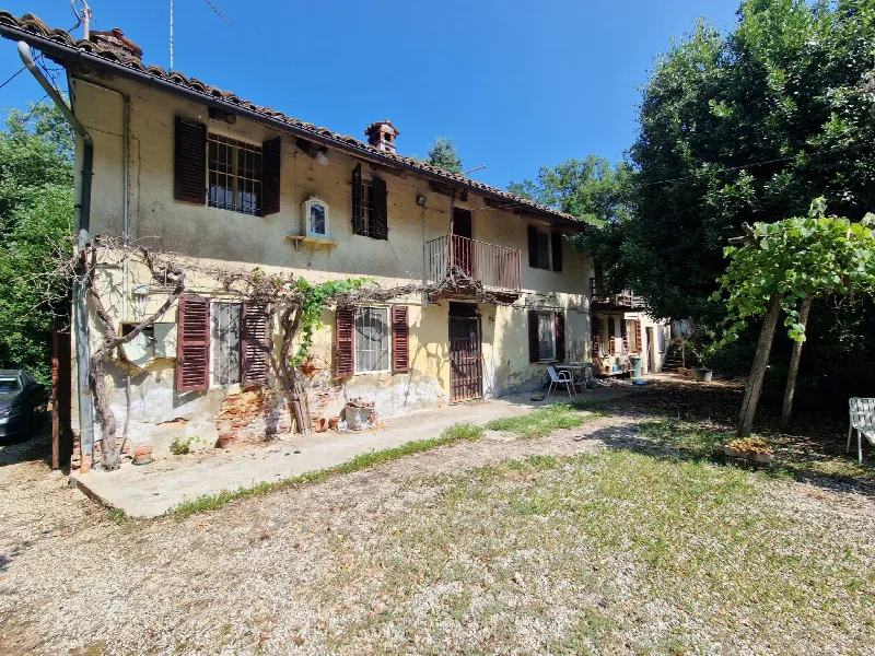 Rustico/Casale in vendita a Bra - foto 1