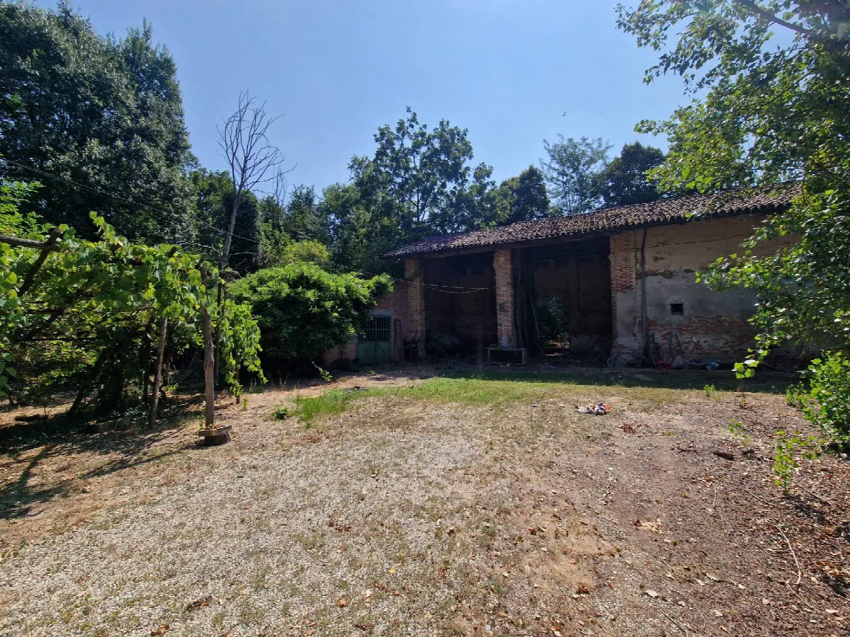 Rustico/Casale in vendita a Bra - foto 4