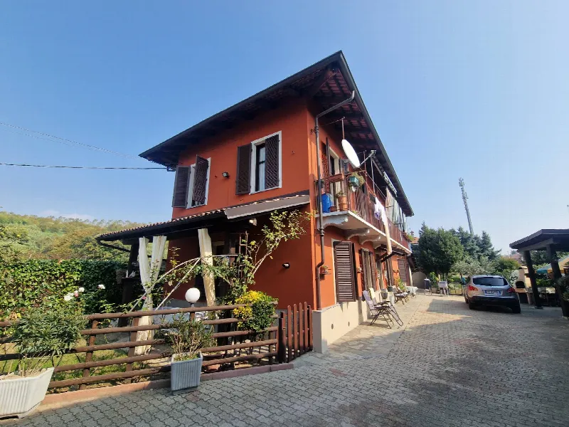 Casa Indipendente in vendita a Bra - foto 1