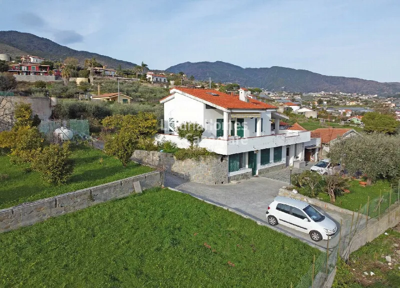 Villa in vendita a Sanremo - foto 1