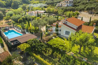 Villa in vendita a Imperia, Piani, torrazz... - foto 1