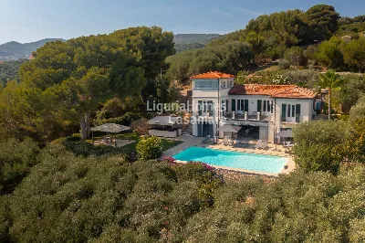 Villa in vendita a Diano Castello - foto 1
