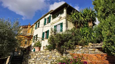 Casa Indipendente in vendita a Diano San P... - foto 1