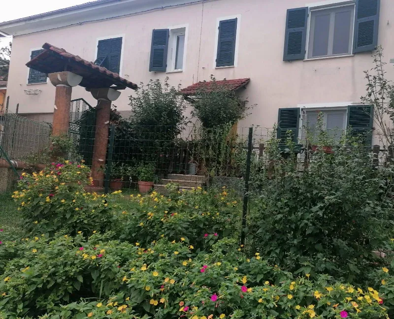 Villa in vendita a Dego - foto 1