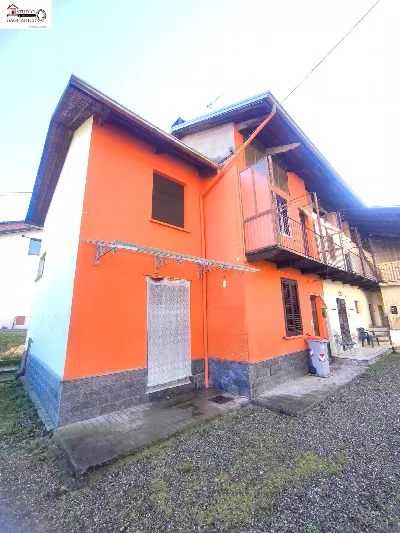 Villa a Vigliano Biellese