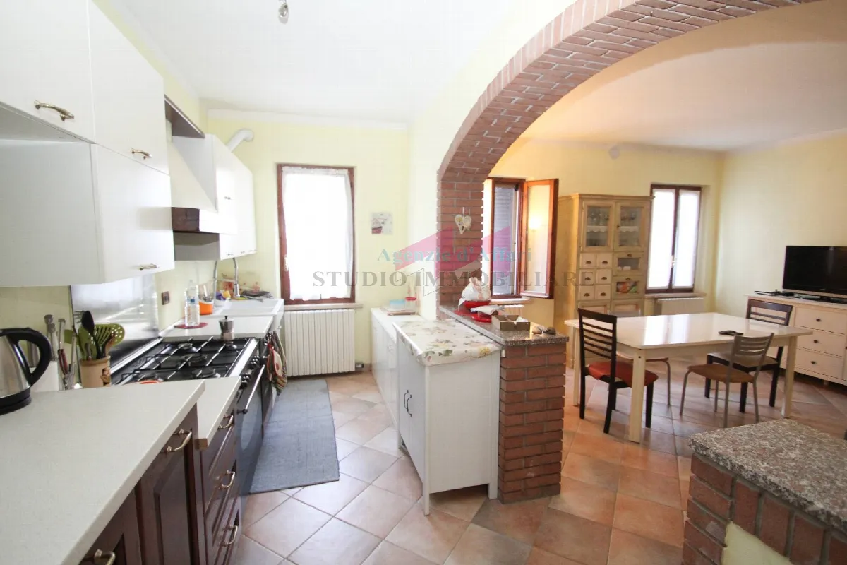 Casa Indipendente in vendita a Melara - foto 2