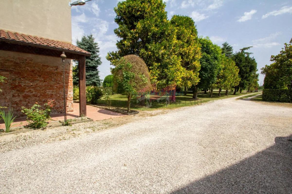 Casa Indipendente in vendita a Bergantino - foto 2