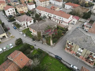 Villa in vendita a Ostiglia - foto 1