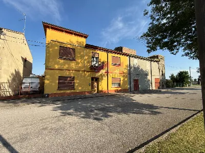 Casa Indipendente in vendita a Castelnovo ... - foto 1