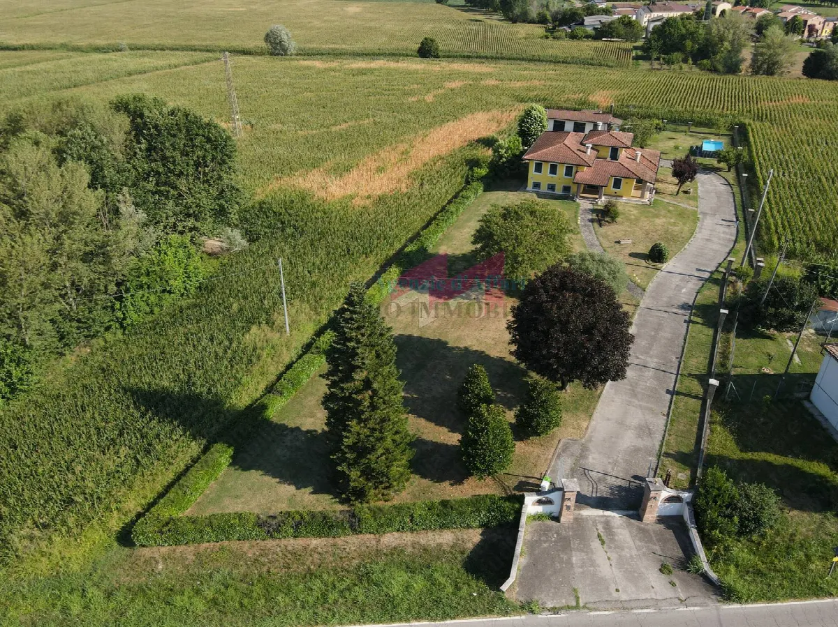 Villa in vendita a Bergantino - foto 2