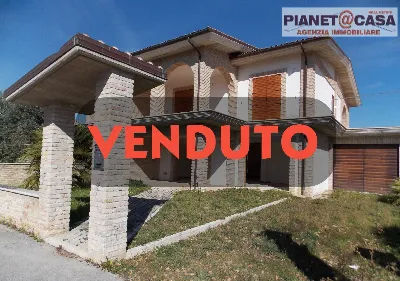 Villa in vendita a Colli del Tronto - foto 1