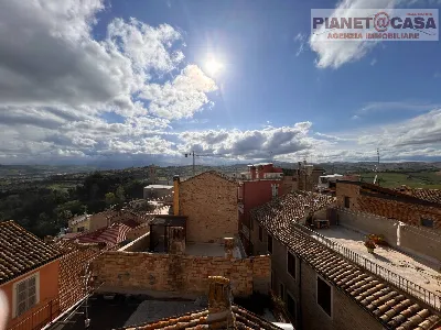 Casa Indipendente in vendita a Monsampolo ... - foto 1