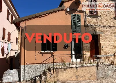 Casa Indipendente in vendita a Castel di L... - foto 1