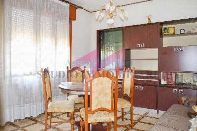 Casa Indipendente in vendita a Castelnovo ... - foto 3