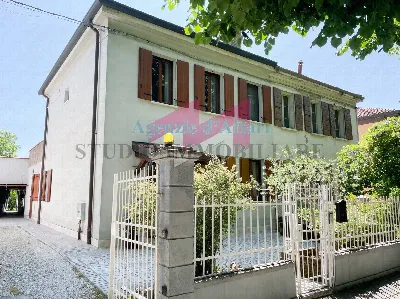 Casa Indipendente a Castelmassa