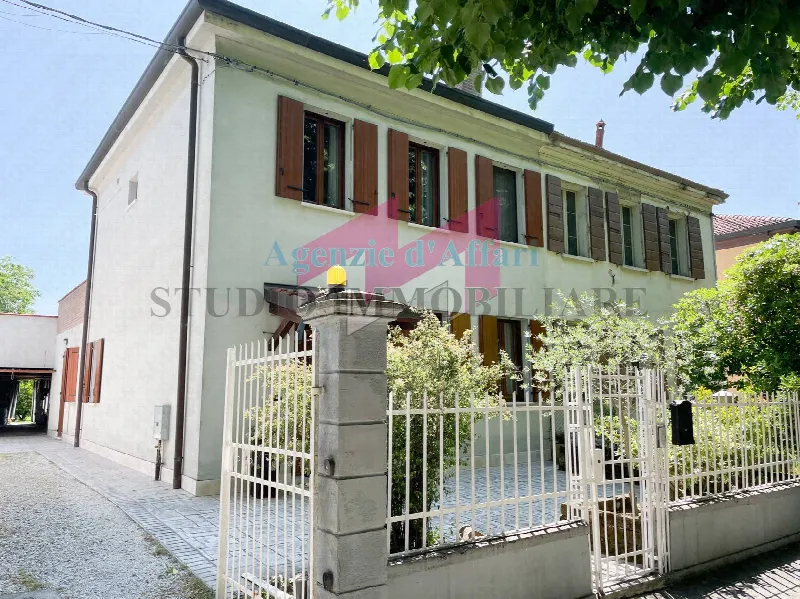 Casa Indipendente in vendita a Castelmassa - foto 1