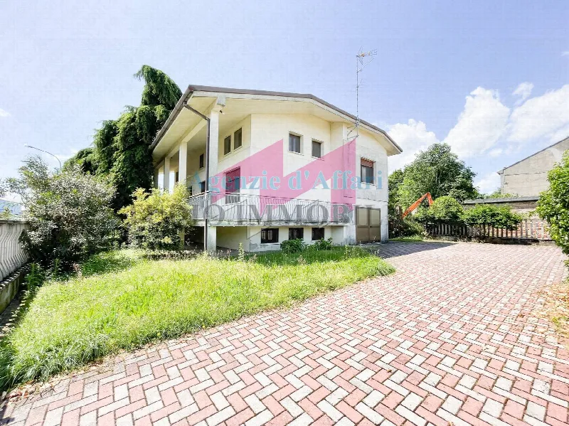 Villa in vendita a Castelnovo Bariano - foto 1
