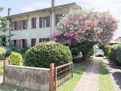 Casa Indipendente in vendita a Castelmassa - foto 1