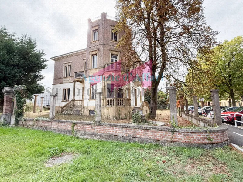 Villa in vendita a Castelmassa - foto 1