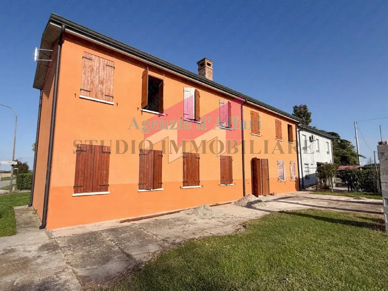 Casa Indipendente in vendita a Castelmassa - foto 1