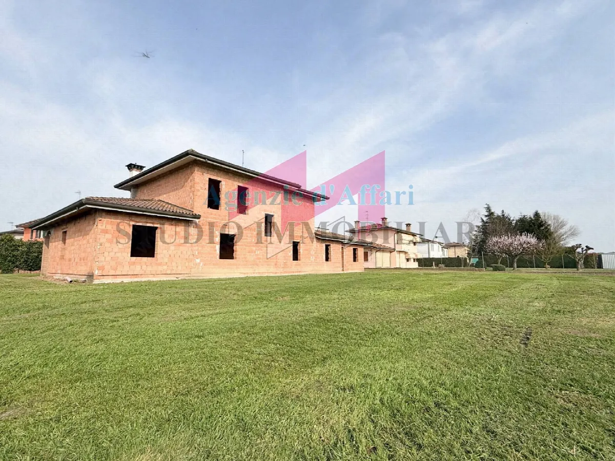 Villa in vendita a Castelnovo Bariano - foto 4