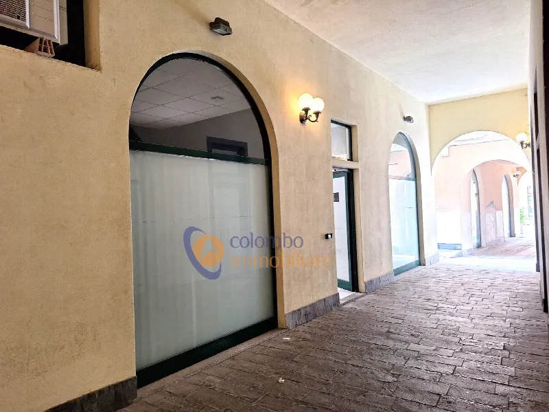 Ufficio in vendita a Busto Arsizio - foto 1