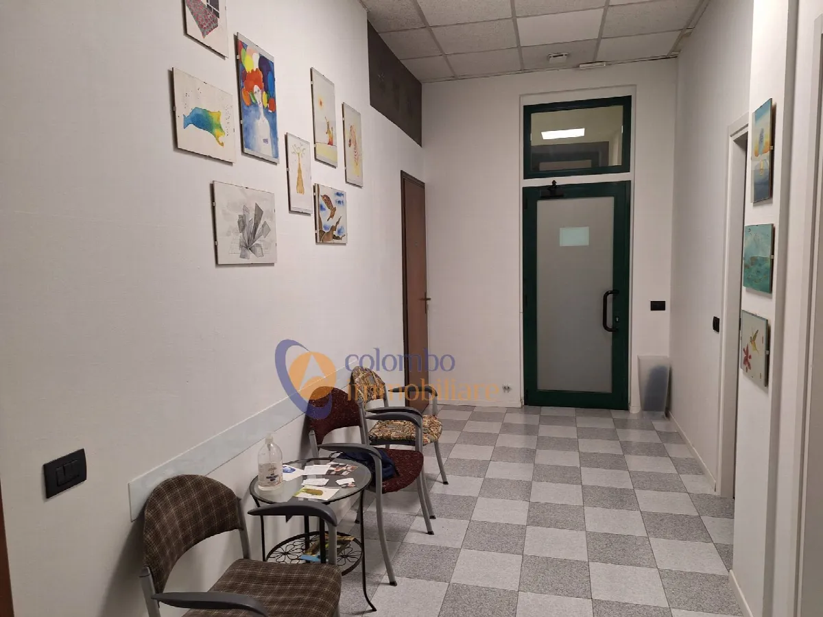 Ufficio in vendita a Busto Arsizio - foto 2
