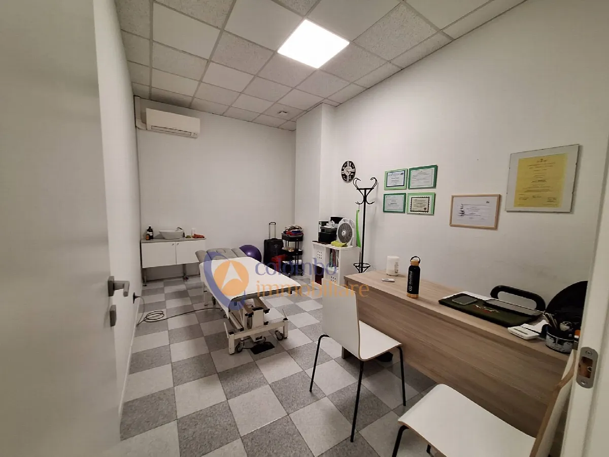 Ufficio in vendita a Busto Arsizio - foto 4