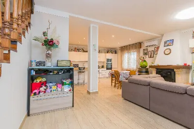 Casa Indipendente in vendita a Quinto di T... - foto 2