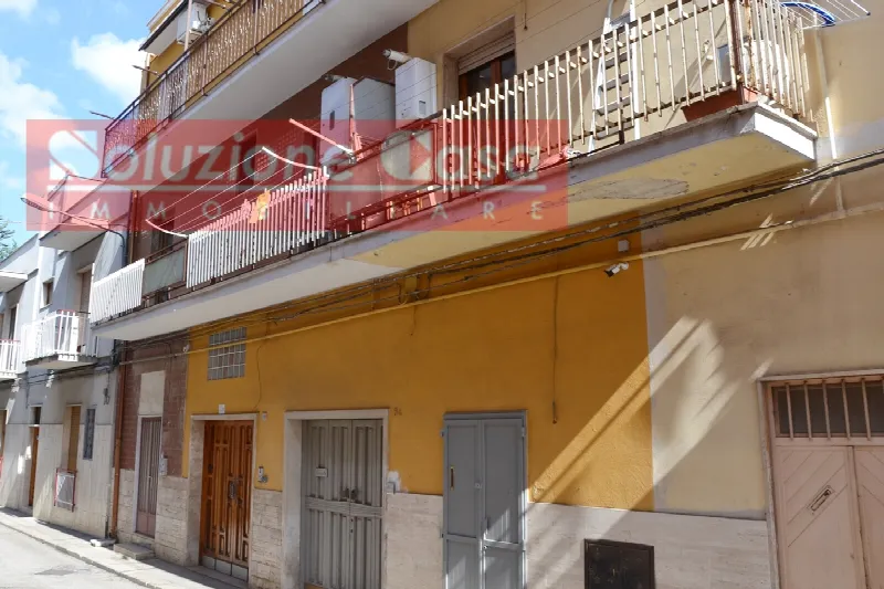 Casa Indipendente in vendita a Canosa di Puglia - foto 1