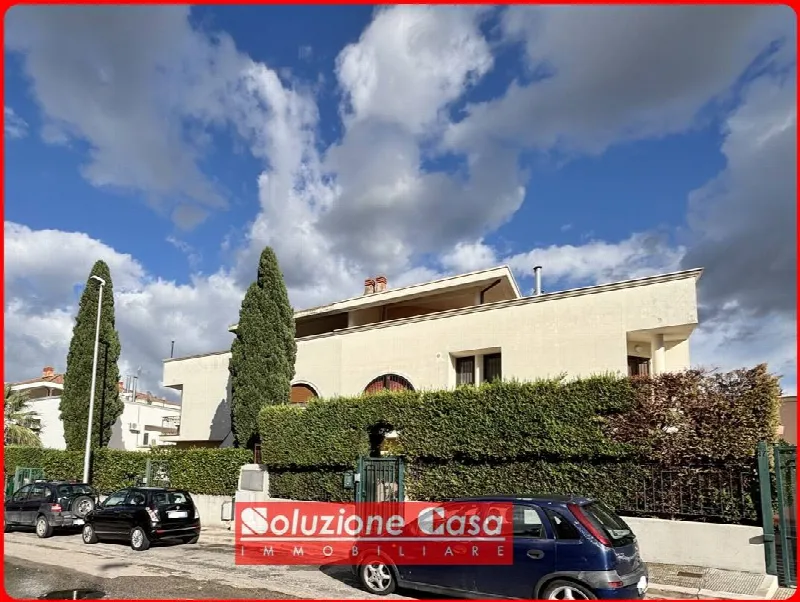 Villa in vendita a Canosa di Puglia - foto 1