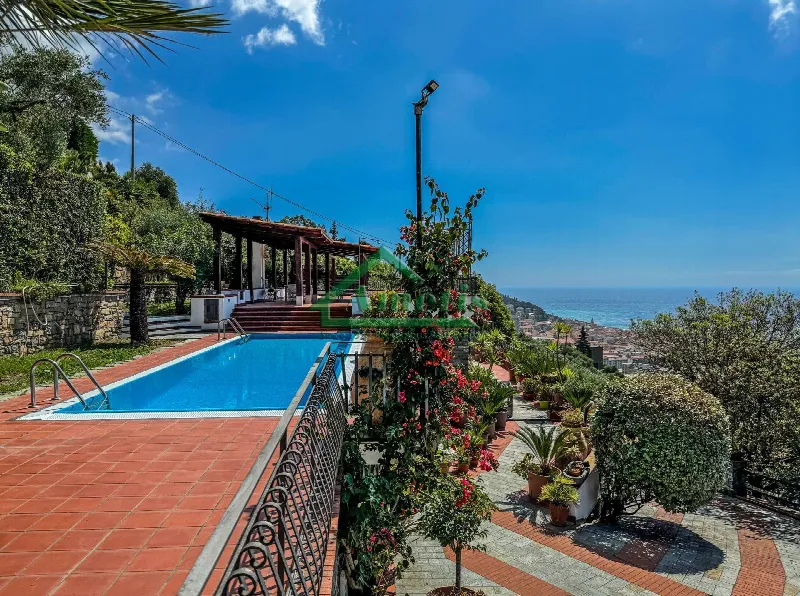 Villa in vendita a Imperia, Oneglia - foto 1