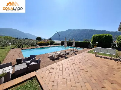 Villa a Sale Marasino