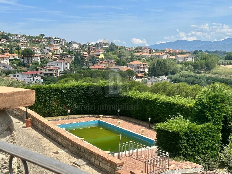 Villa in vendita a Mendicino - foto 1