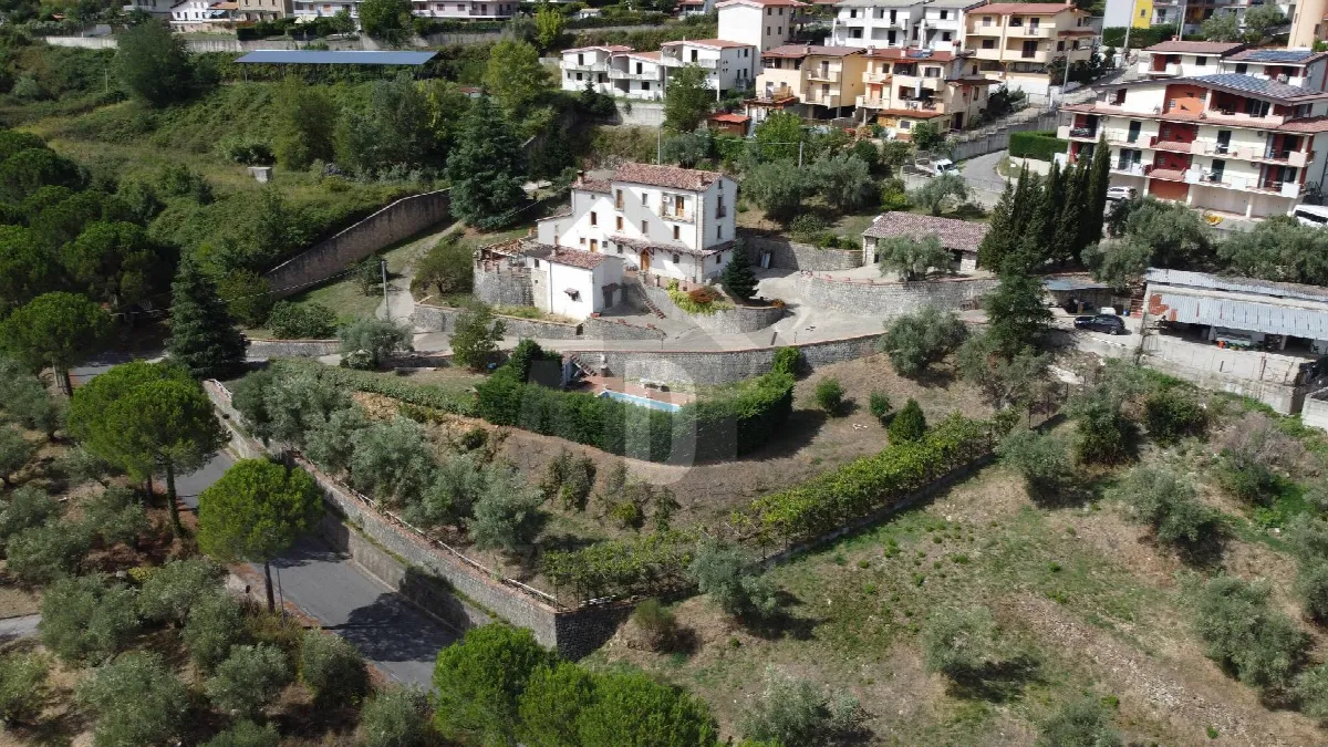 Villa in vendita a Mendicino - foto 2