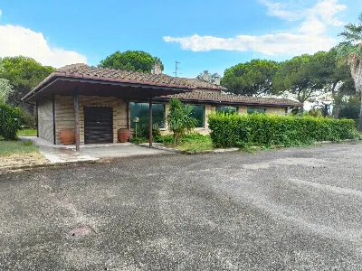 Villa in vendita a San Benedetto del Tront... - foto 1