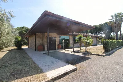 Villa in vendita a San Benedetto del Tront... - foto 9