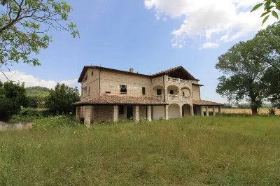 Rustico/Casale in vendita a Folignano - foto 4